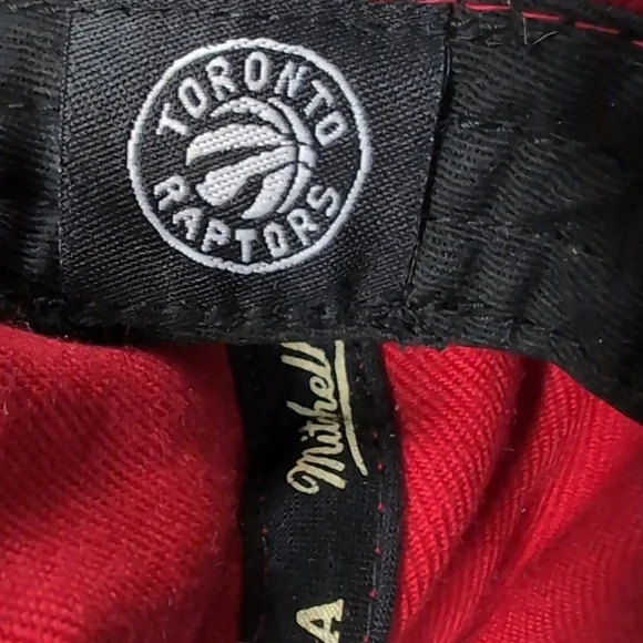 Mitchell & Ness Toronto Raptors Hat Wool Blend Snap Back Adjustable - Picture 10 of 10